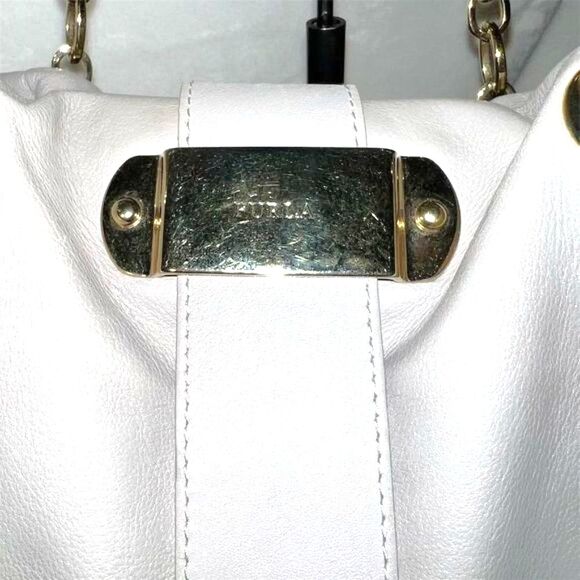 Furla Women's Grey Leather Shoulder Bag with Gold Chain Straps - Picture 3 of 16
